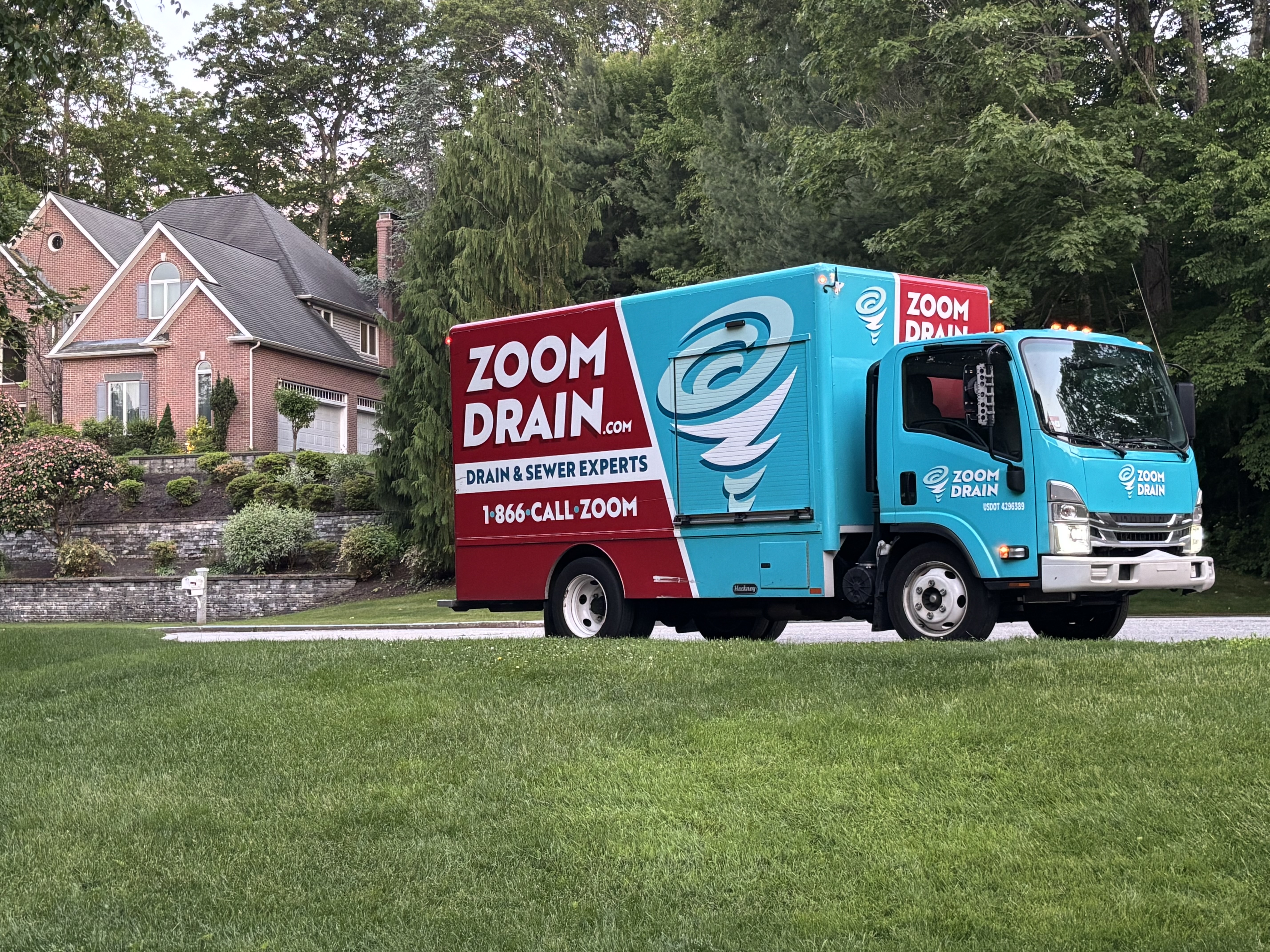 Zoom Drain Truck